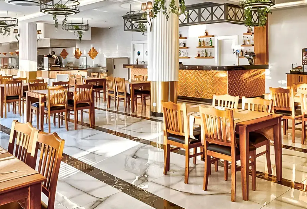 Restauracja i jedzenie w hotelu Grand Uysal