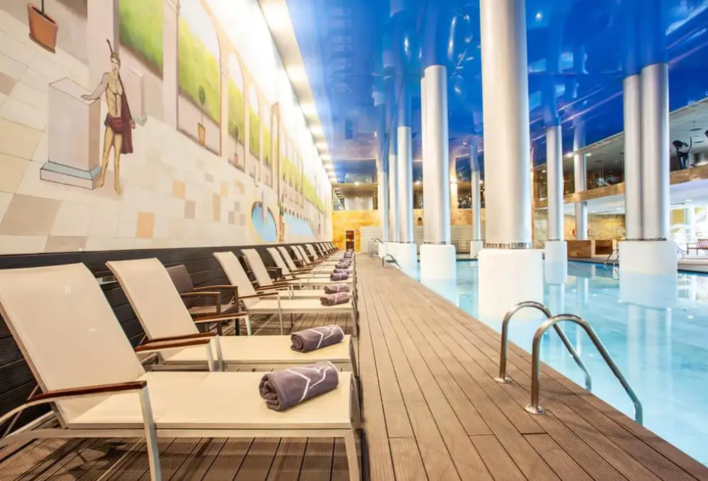 Basen w hotelu Grupotel Playa de Palma