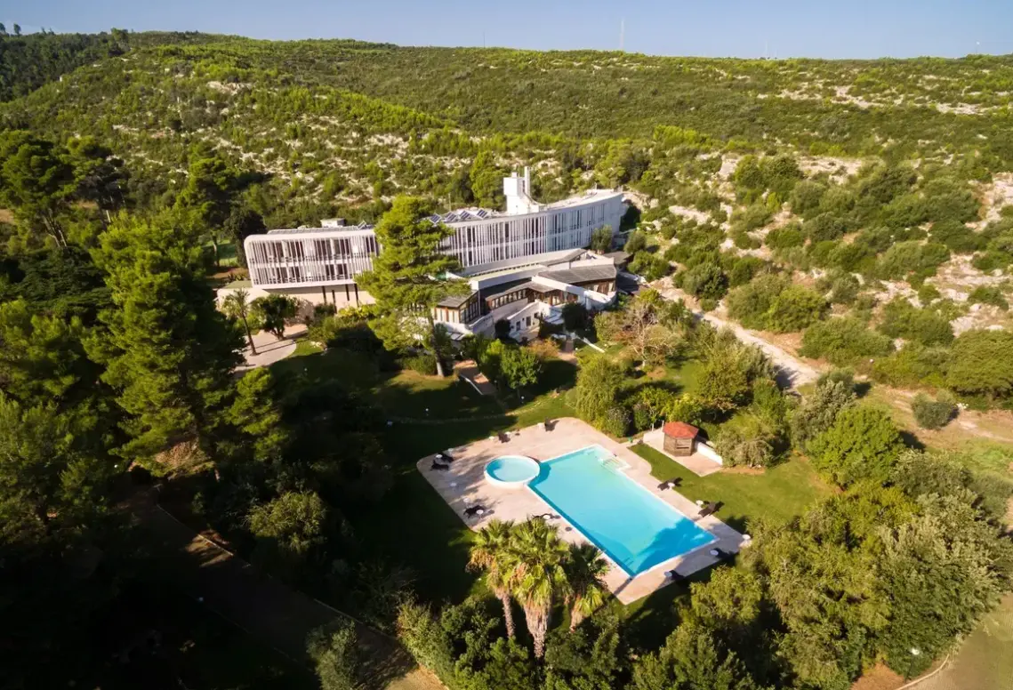 Hotel Gusmay Resort