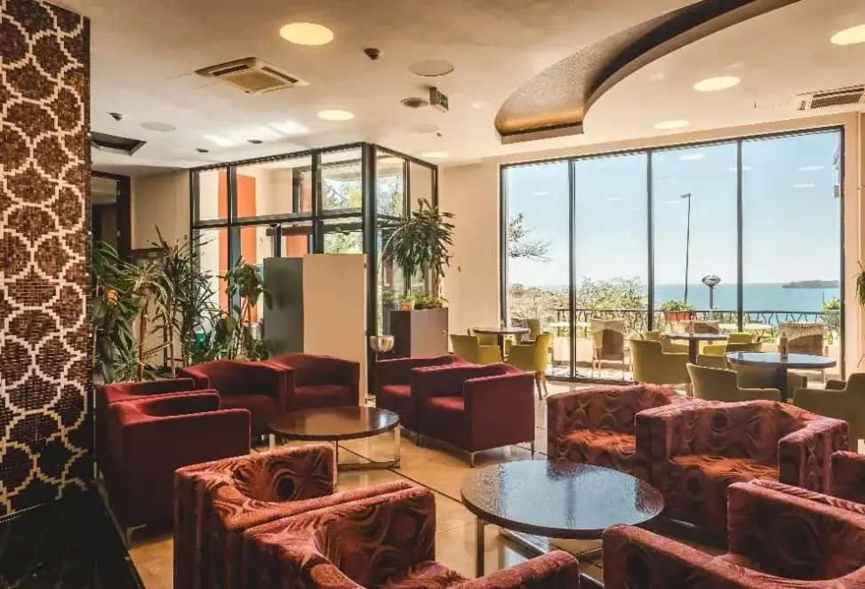 Lobby hotelu Hec Residence (Milocer)