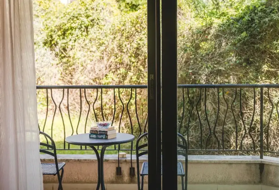 Widok z hotelu Hec Residence (Milocer)