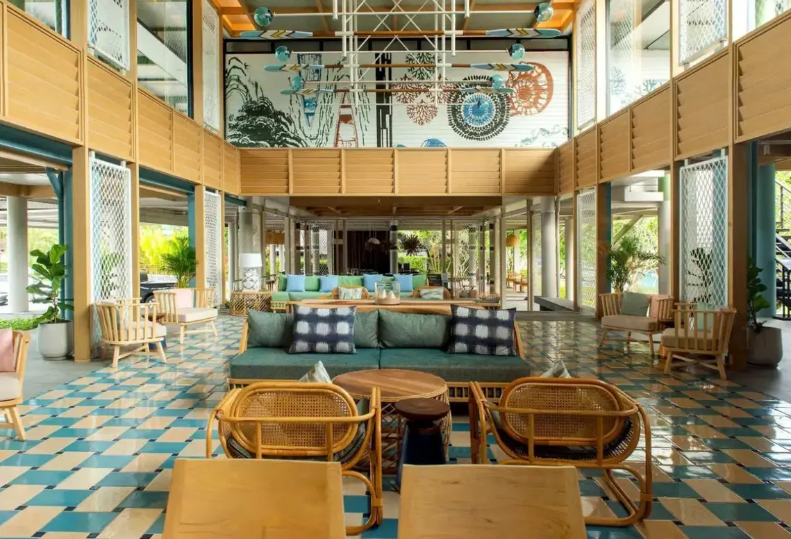 Lobby hotelu Holiday Ao Nang Beach Resort