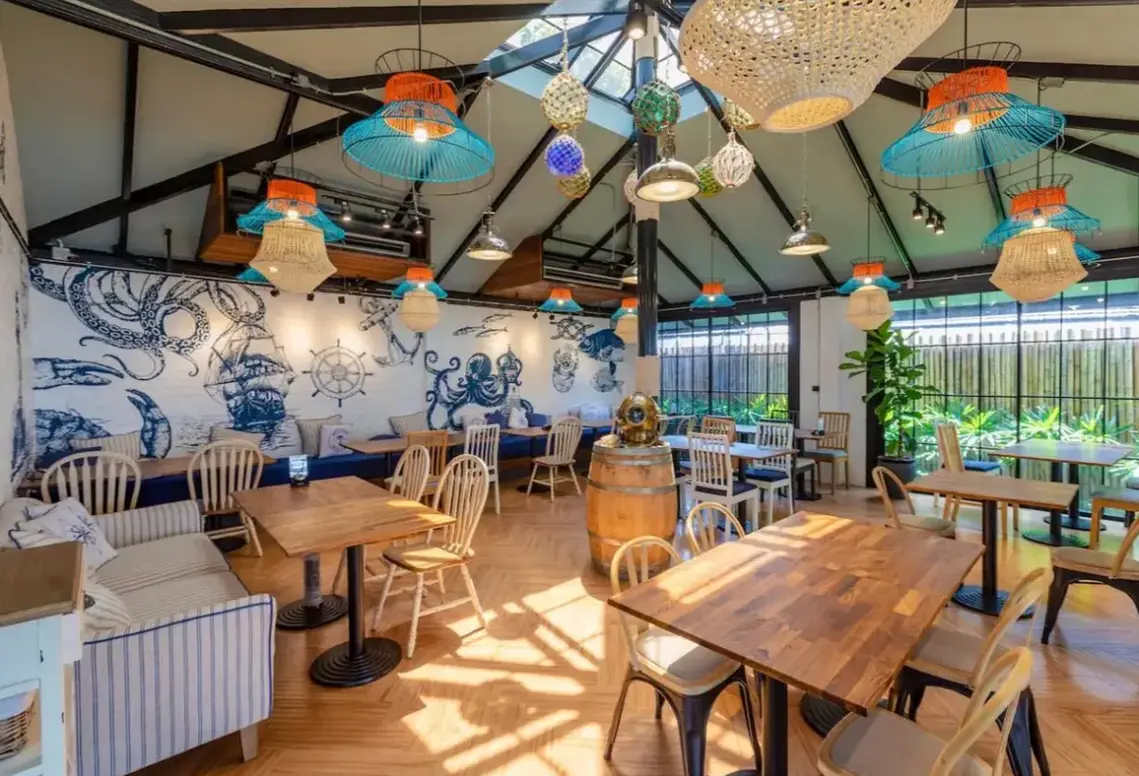 Restauracja i jedzenie w hotelu Holiday Style AO Nang Beach (ex. Holiday Inn Express Krabi Ao Nang Beach)