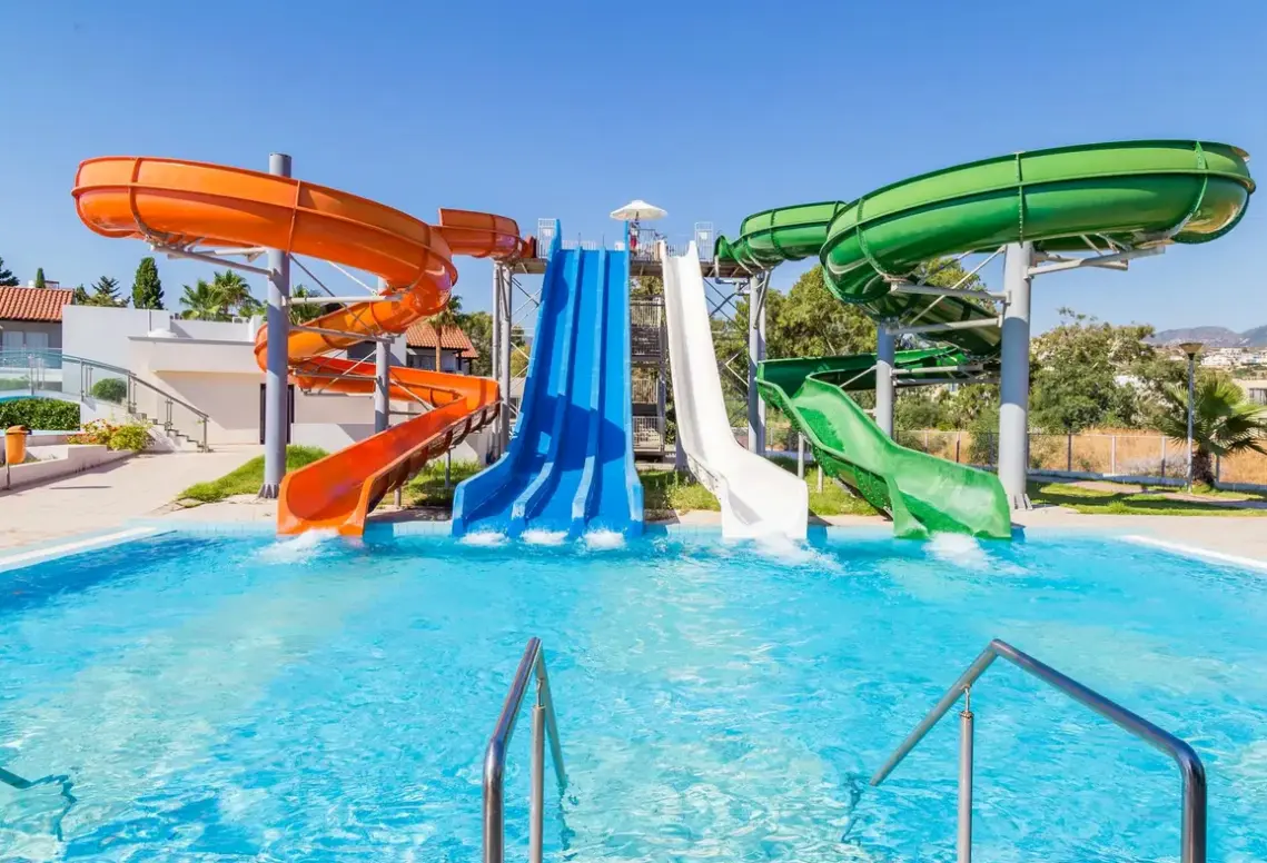 Basen w hotelu Kapetanios Aqua Resort (ex. Aqua Sol Holiday Village)