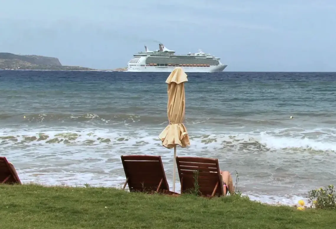 Plaża przy hotelu Kiani Beach