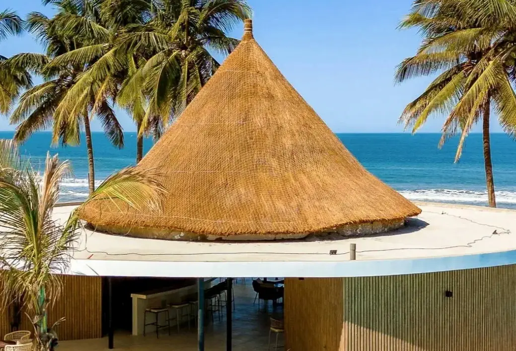 Restauracja i jedzenie w hotelu Kombo Beach