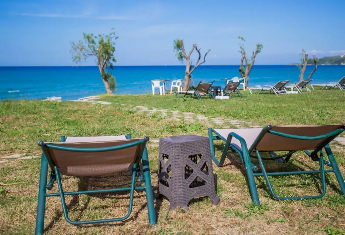 Plaża przy hotelu Laura Beach House