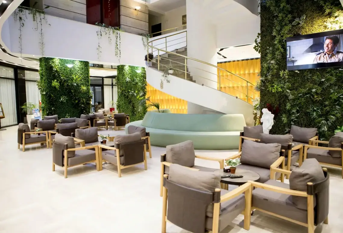 Lobby hotelu Leonardo (Durres)