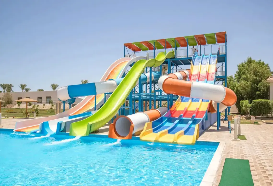 Basen w hotelu Long Beach Resort (ex Hilton Long Beach)