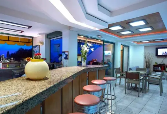 Restauracja i jedzenie w hotelu Mariamare Apartments (ex. Bella Vista)