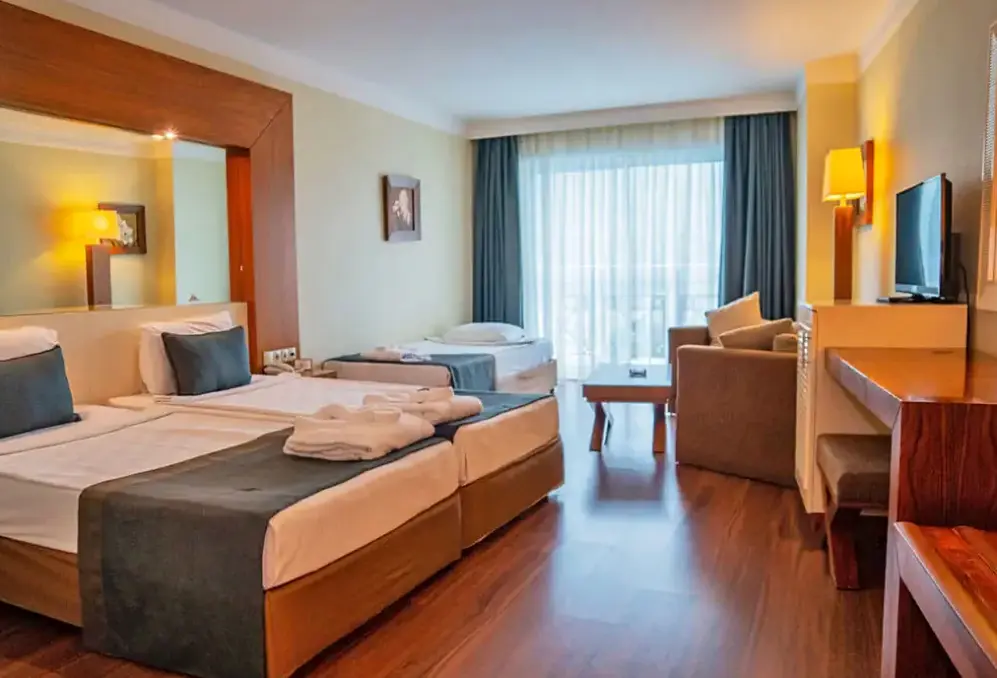 Pokój w hotelu Meder Resort