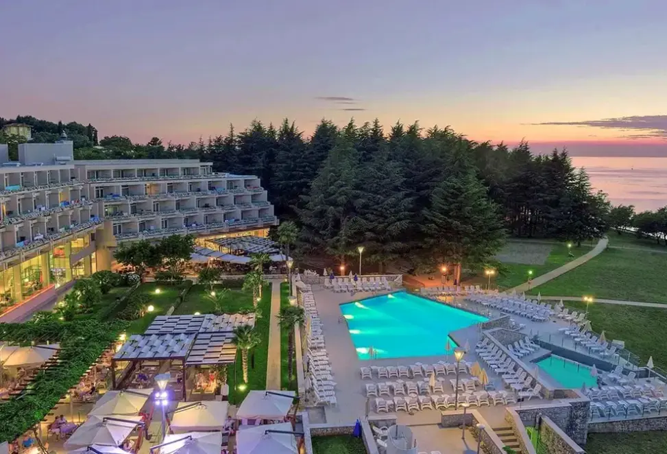 Basen w hotelu Mediteran Plava Laguna