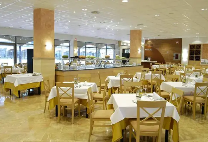 Restauracja i jedzenie w hotelu Mediterraneo (Benidorm)