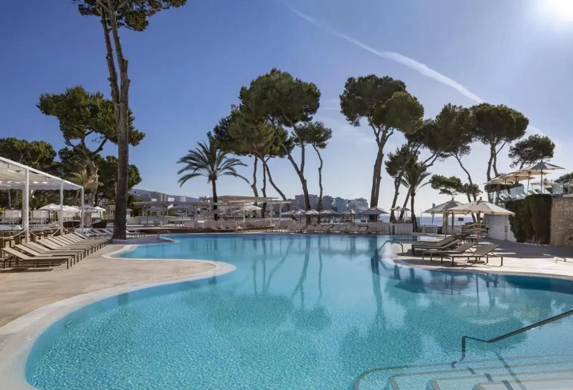 Basen w hotelu Melia Calvia Beach