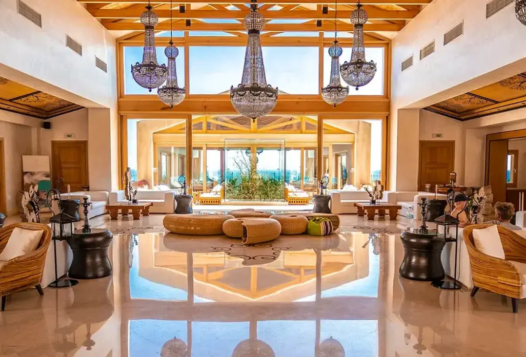 Lobby hotelu Mitsis Selection Blue Domes