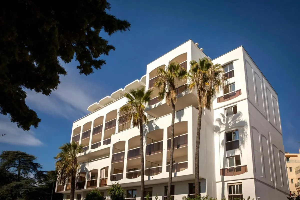 Hotel Mob