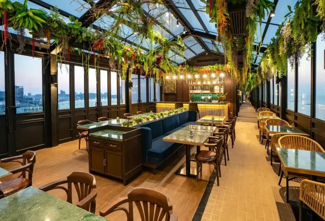 Restauracja i jedzenie w hotelu Mytt Beach