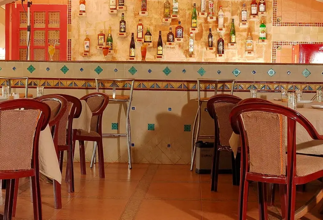 Restauracja i jedzenie w hotelu Nanu Resort