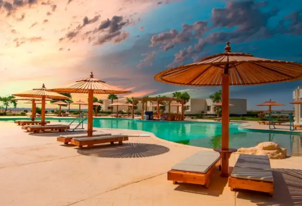 Basen w hotelu New Eagles Aqua Park Resort