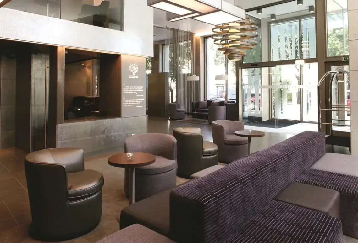 Lobby hotelu Neya (Lisboa)