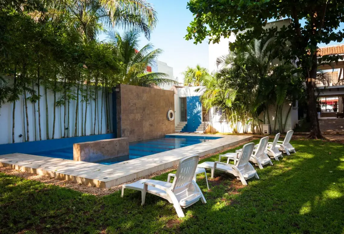 Hotel Nina Beach Club