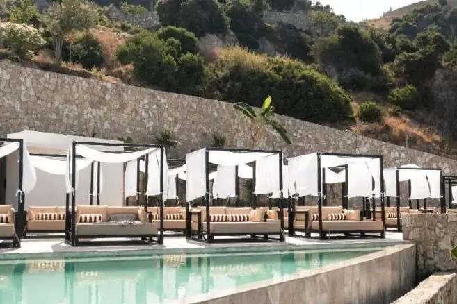 Hotel Nobus Hotel & Spa