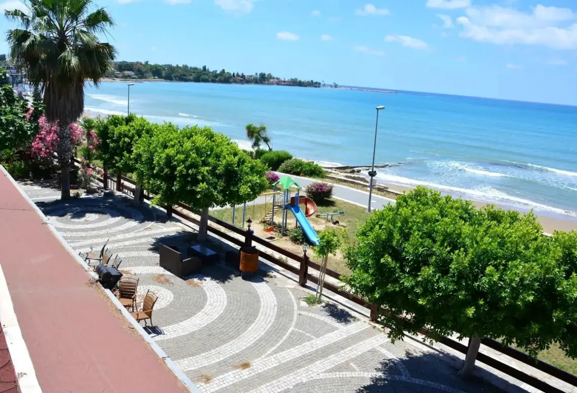 Widok z hotelu Nova Beach