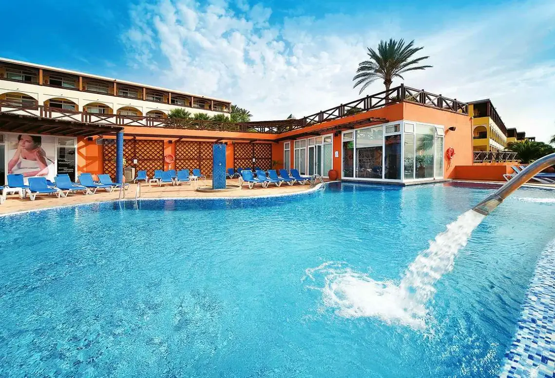 Basen w hotelu Occidental Jandia Playa (ex Barcelo Jandia Playa)