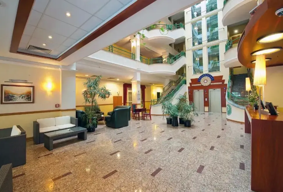 Lobby hotelu Palace (Heviz)