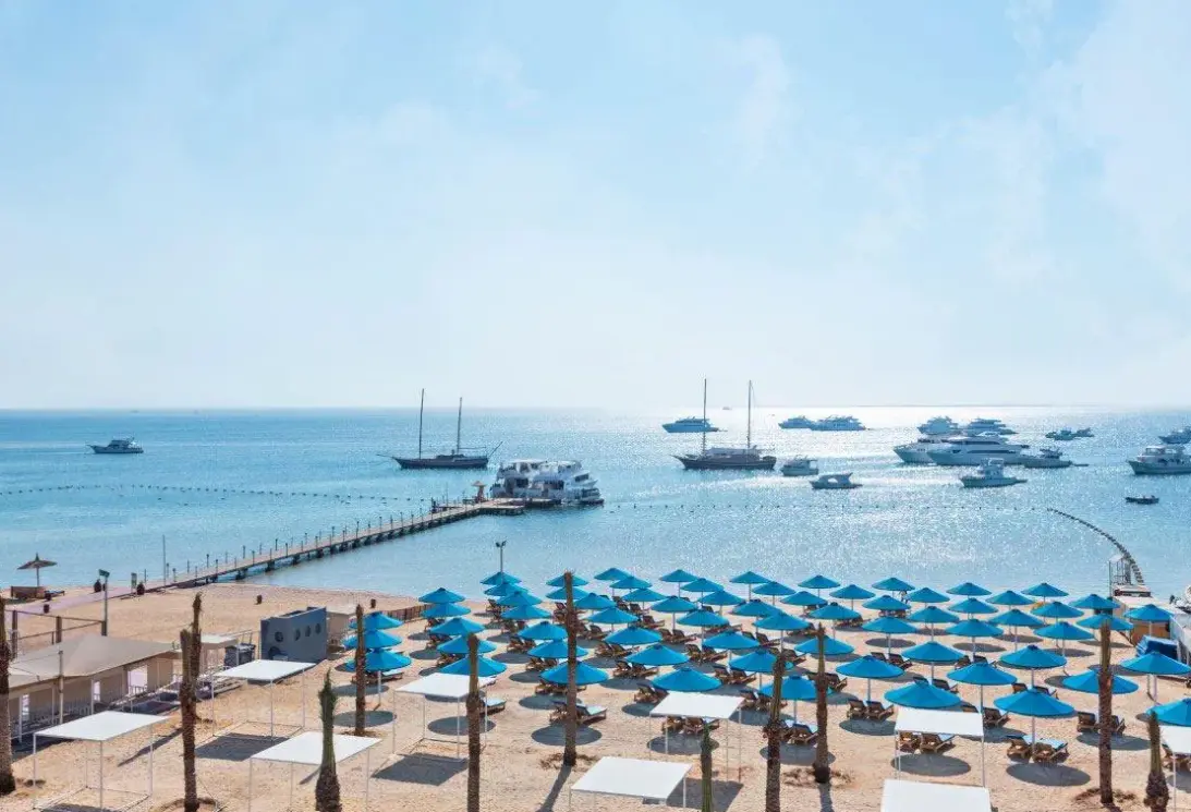 Plaża przy hotelu Pickalbatros Blu Spa Resort
