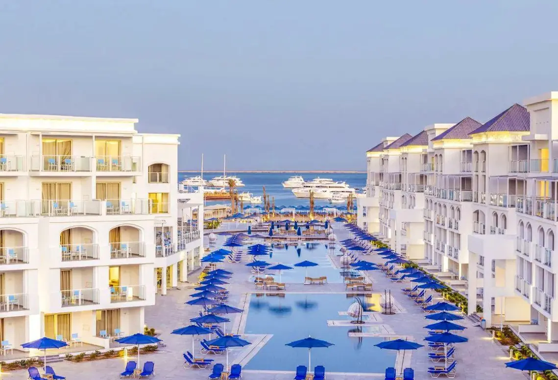 Basen w hotelu Pickalbatros Blu Spa Resort