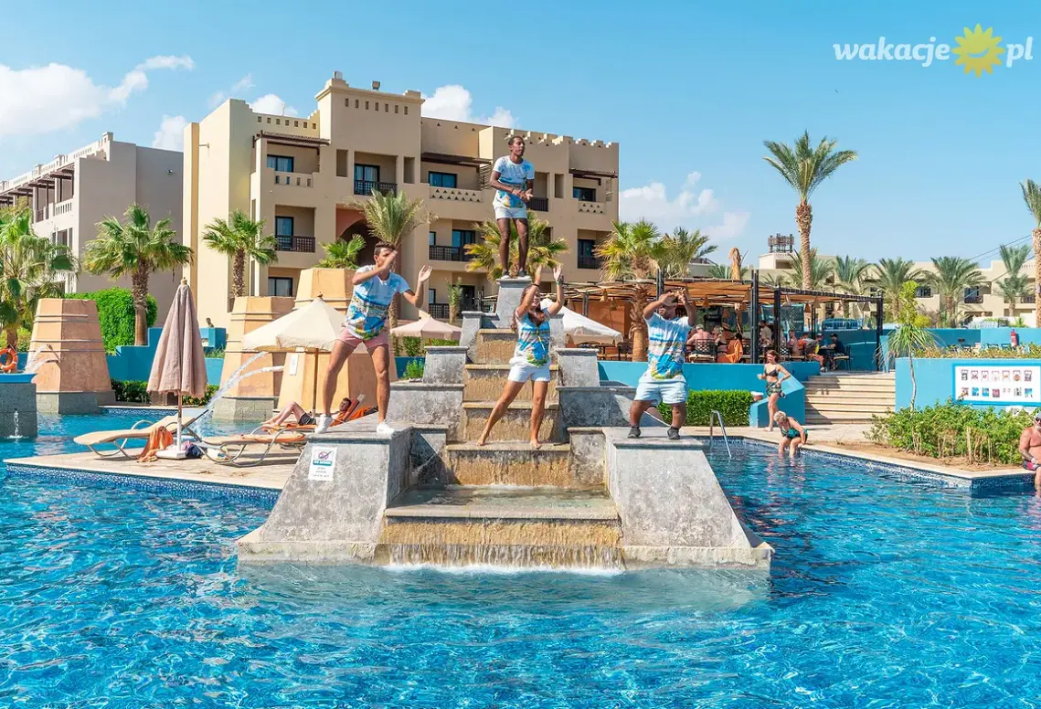 Basen w hotelu Pickalbatros Oasis Port Ghalib