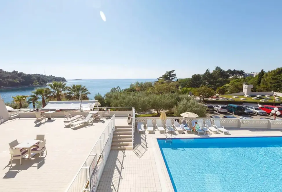 Basen w hotelu Plavi Plava Laguna