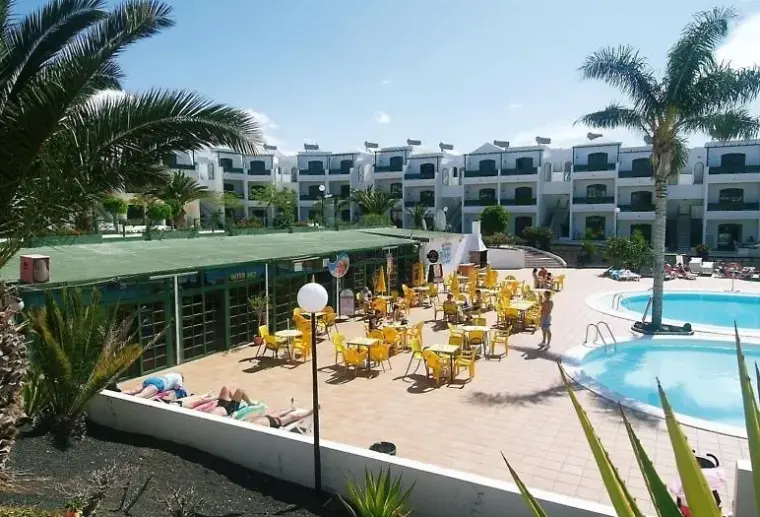 Basen w hotelu Plaza Palmeras