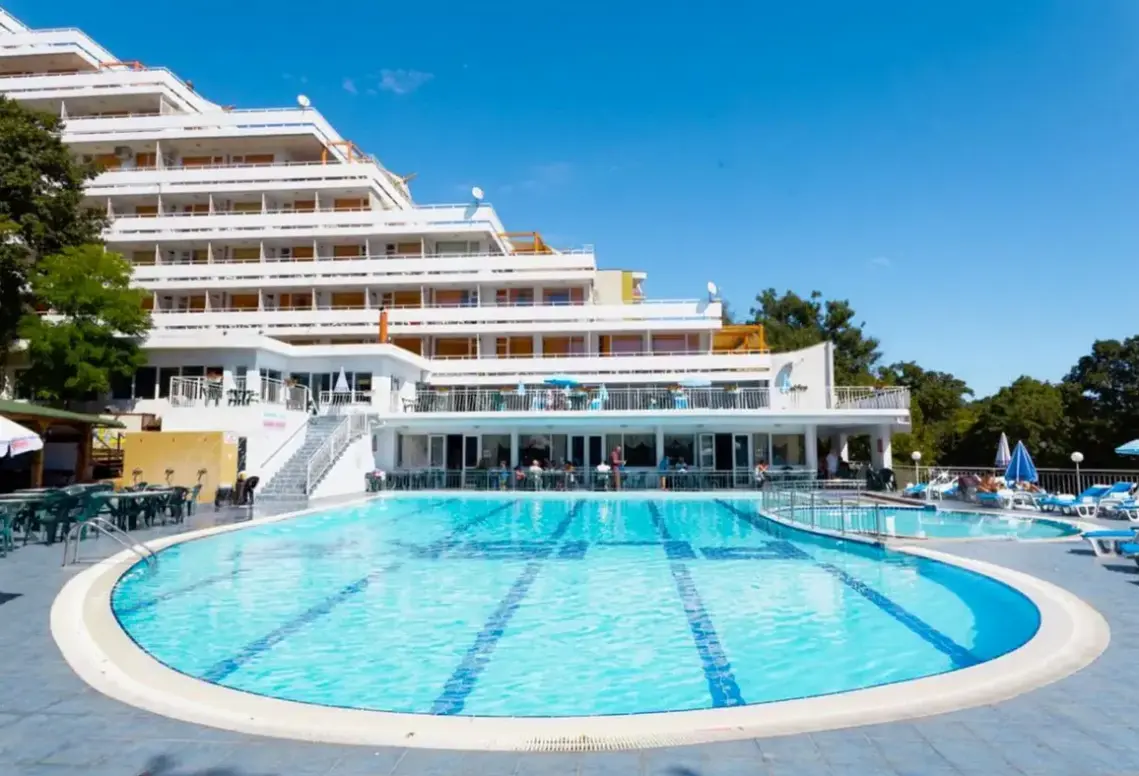 Basen w hotelu Pliska (Golden Sands)
