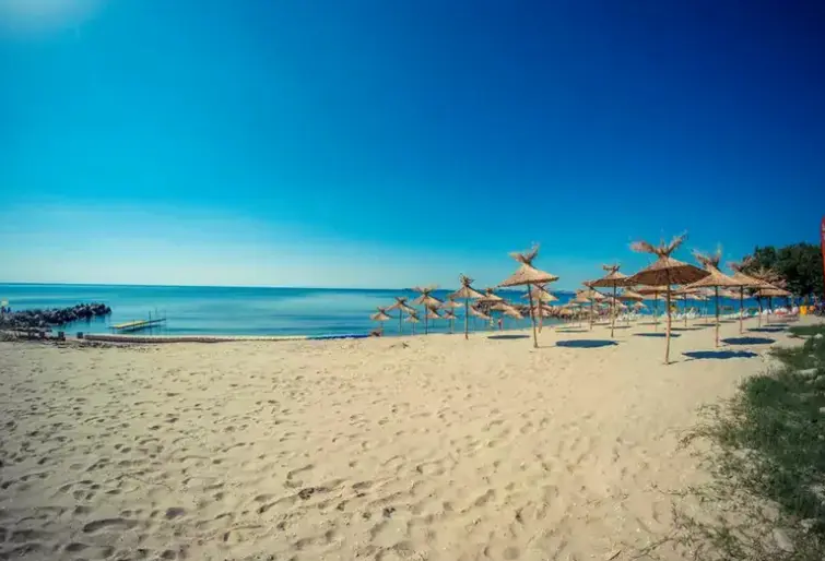 Plaża przy hotelu Prestige Fort Beach