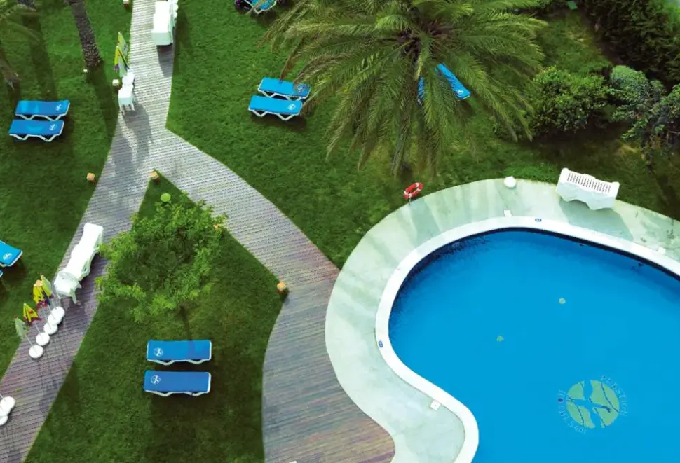 Basen w hotelu Prestige Victoria & Spa Elit