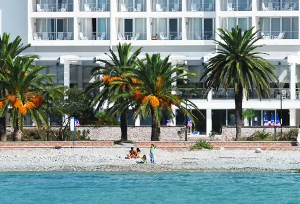 Plaża przy hotelu Princess (Bar)