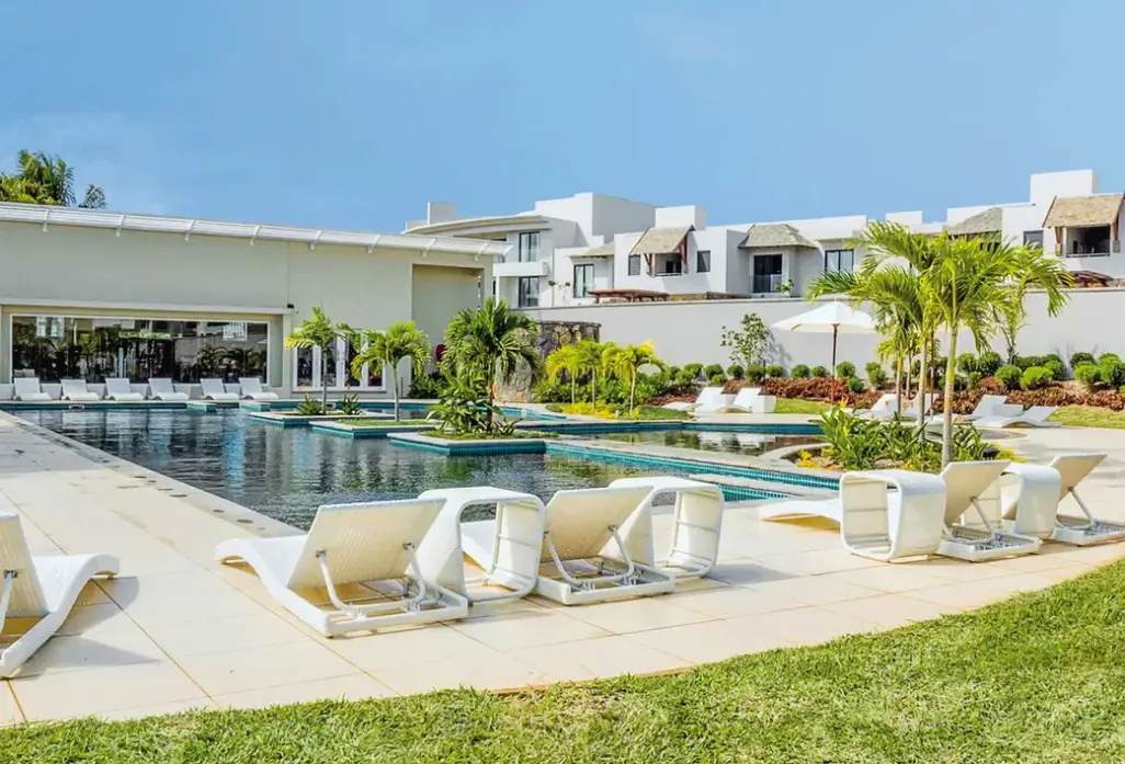 Basen w hotelu Radisson Blu Azuri Resort & Spa (ex Haute Rive)