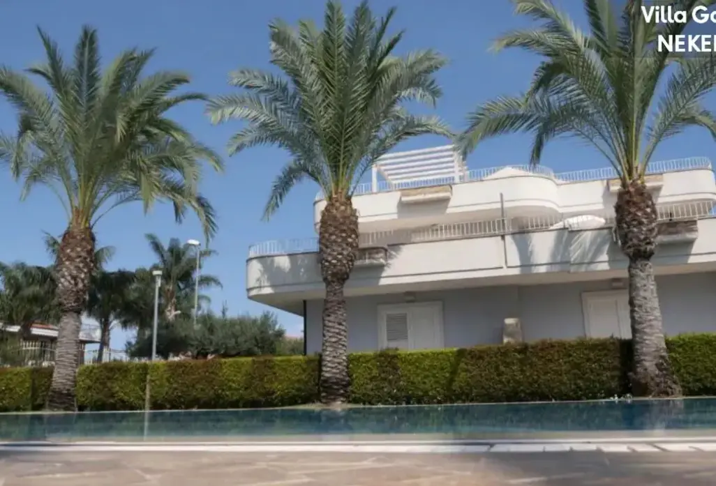 Basen w hotelu Residence Villa Galati