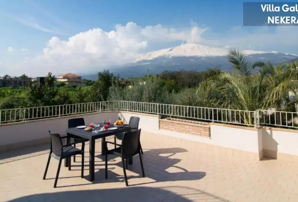 Widok z hotelu Residence Villa Galati