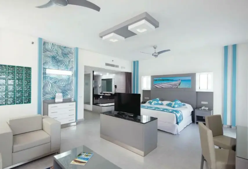 Pokój w hotelu Riu Playa Blanca