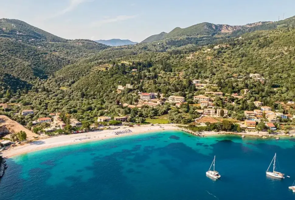 Plaża przy hotelu Rouda Village