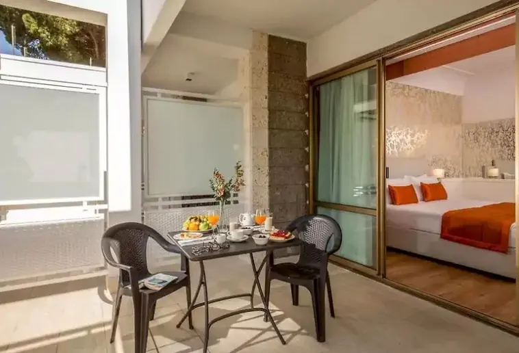 Pokój w hotelu Shangri - La Corsetti