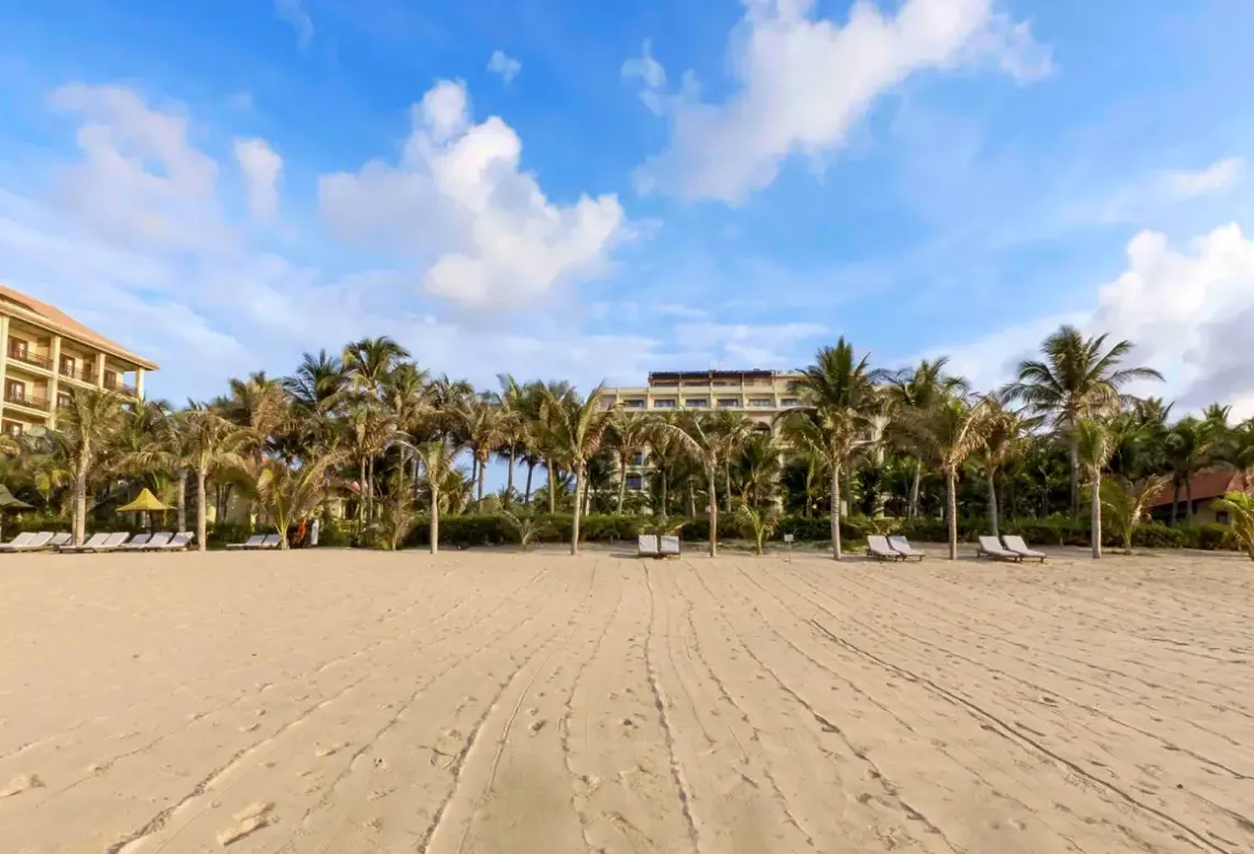 Plaża przy hotelu Sunny Beach Resort