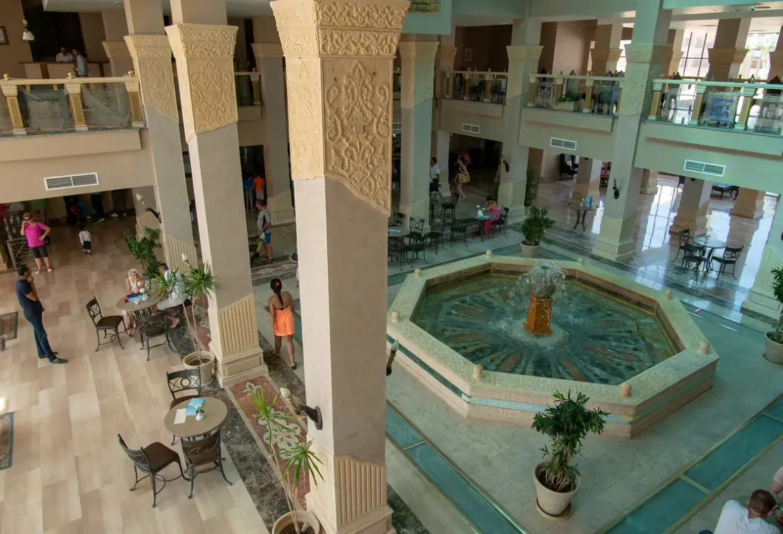 Lobby hotelu Sunny Days El Palacio Resort & SPA