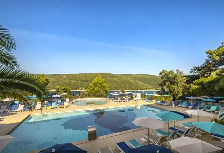 Basen w hotelu Sunny Rabac by Valamar (Istria)