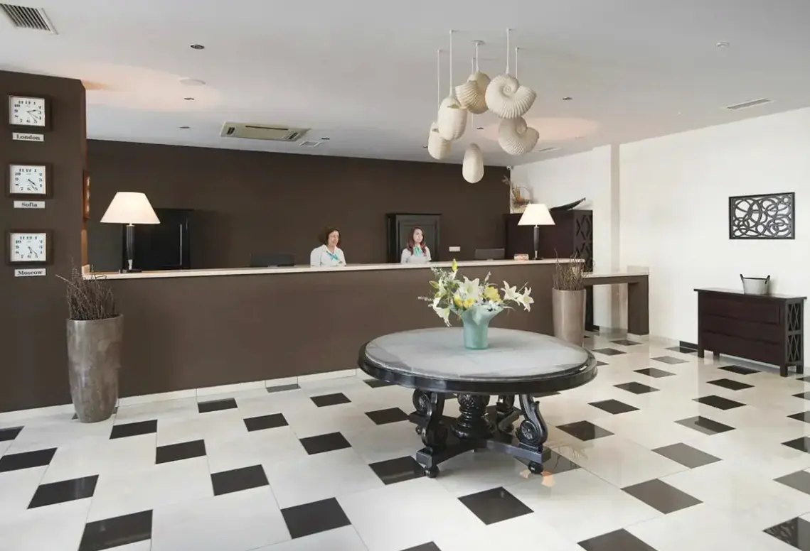 Lobby hotelu Sunrise All Suites Resort (Obzor)