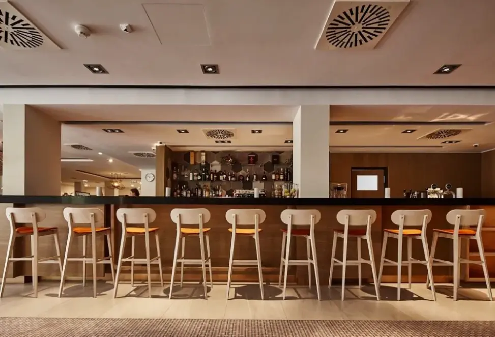 Restauracja i jedzenie w hotelu Thermal Balance Lenti