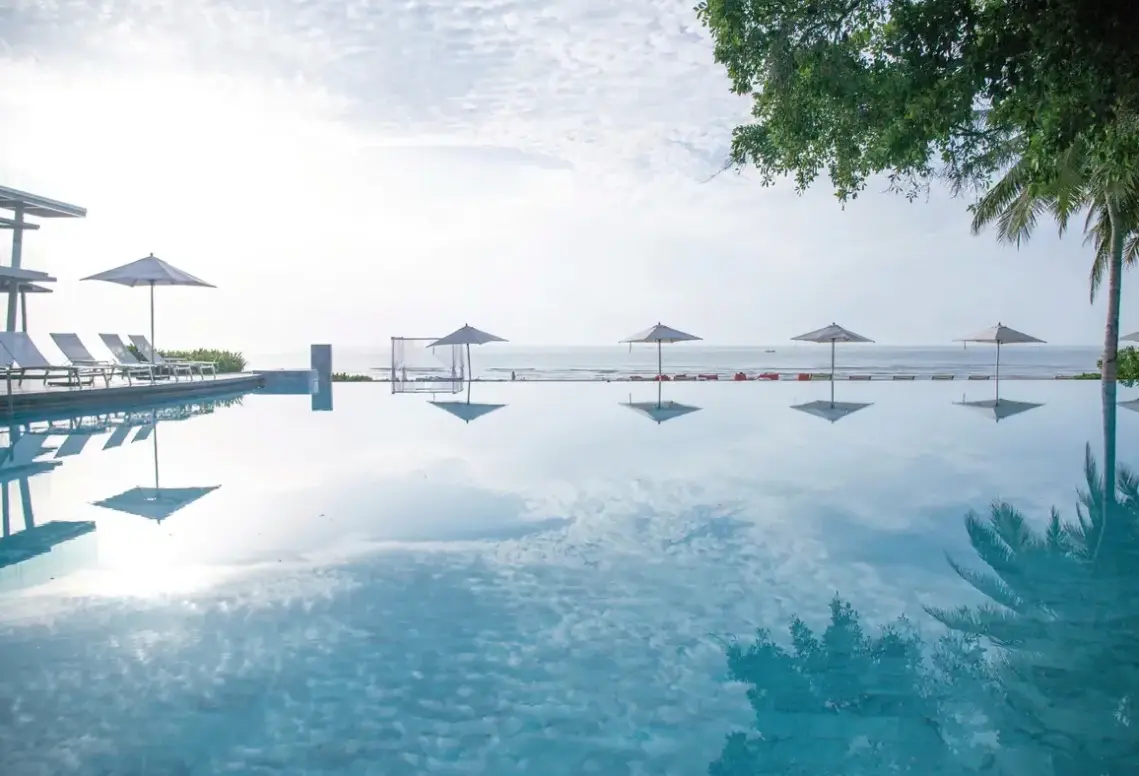 Basen w hotelu Veranda Resort & Spa